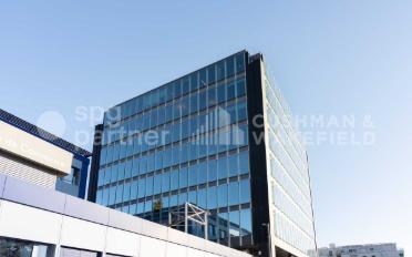Commercial - image - 7