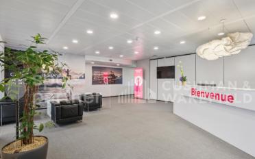 Office - image - 4