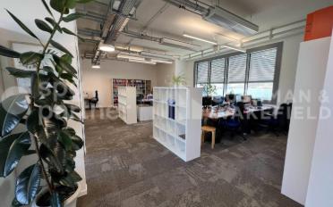 Office - image - 5