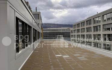 Office - image - 4