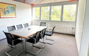 Office - image - 7
