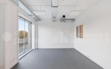 Office - image - 11
