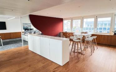 Office - image - 4