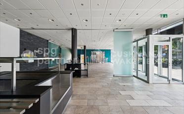 Commercial - image - 4