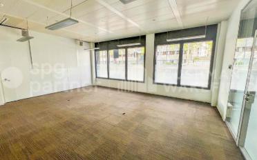Office - image - 12
