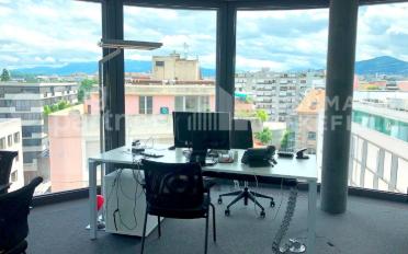 Office - image - 8