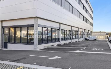 Commercial - image - 3