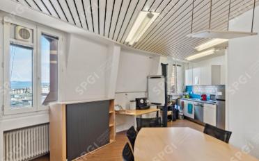 Office - image - 12