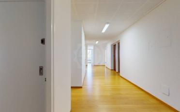 Office - image - 10