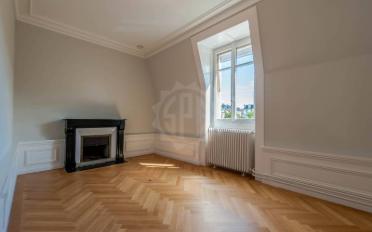Office - image - 8