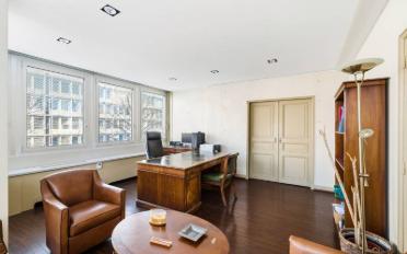 Office - image - 7