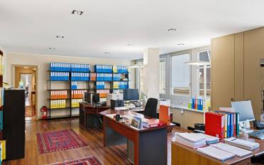 Office - image - 11