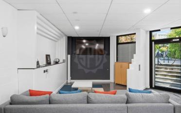 Office - image - 2