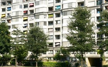 Single garage - image - 2