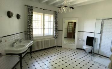 Single house 15 rooms - image - 12
