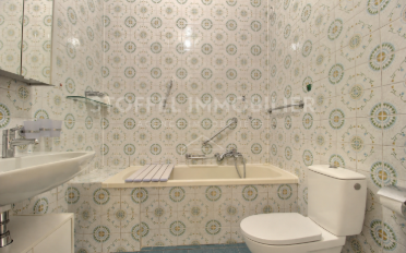Apartment 4 rooms - image - 7
