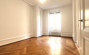 Furnished flat 4.5 rooms - image - 4