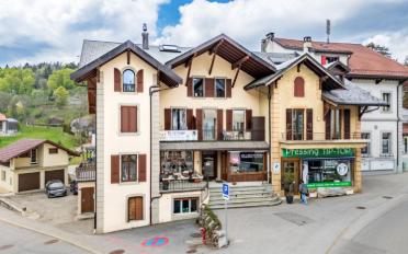 Mixed use property - image - 2