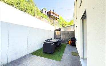 Bifamiliar house - image - 15