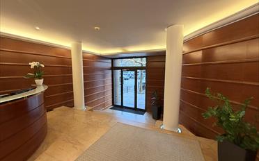 Bureau - image - 8