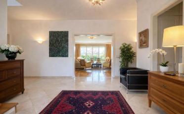 Single house 8 rooms - image - 2