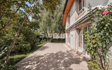 Einfamilienhaus 10 Zimmer - image - 1