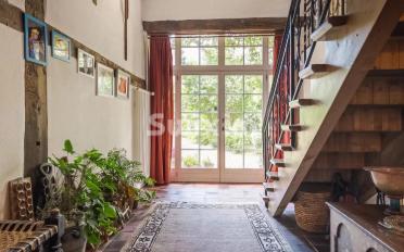 Einfamilienhaus 8.5 Zimmer - image - 1