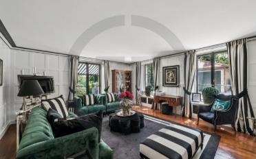 Single house 12 rooms - image - 2