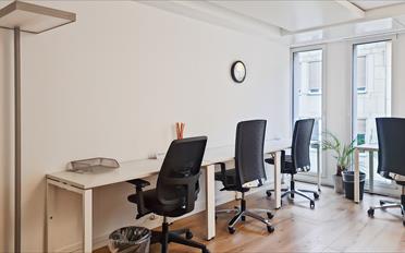 Bureau - image - 16