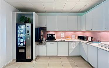 Office - image - 9