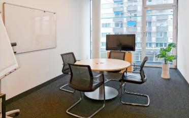 Office - image - 10