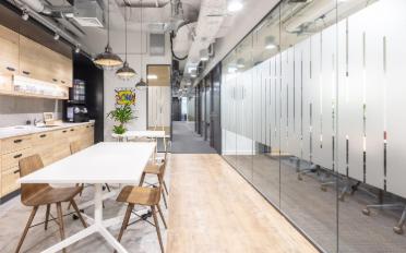 Office - image - 6