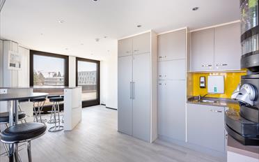 Office - image - 8