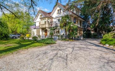 Einfamilienhaus 10.5 Zimmer - image - 2