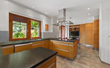 Villa 20 Zimmer - image - 12
