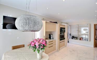 Maison contiguë 11 pièces - image - 7