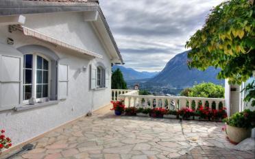 Villa 8.5 Zimmer - image - 2