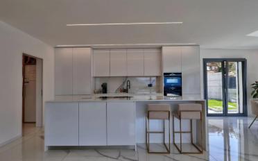Villa 7.5 rooms - image - 4