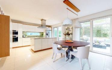 Einfamilienhaus 10 Zimmer - image - 2
