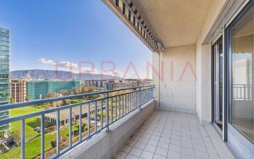 Apartment 6 rooms - image - 3