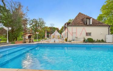 Villa 10 pièces - image - 2