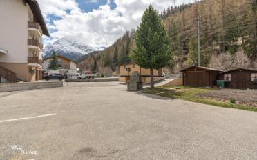 Building land - image - 6