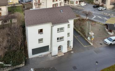 Wohngebäude 12 Zimmer - image - 1