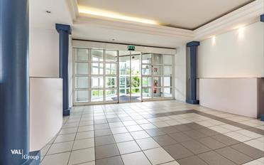 Commercial - image - 6