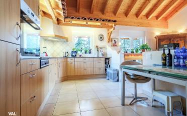 Residential building 11 rooms - image - 3