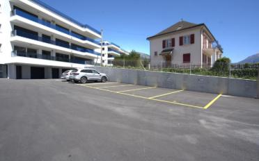 offener Parkplatz - image - 4