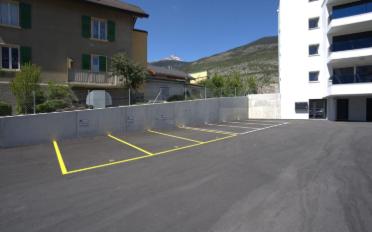 offener Parkplatz - image - 3