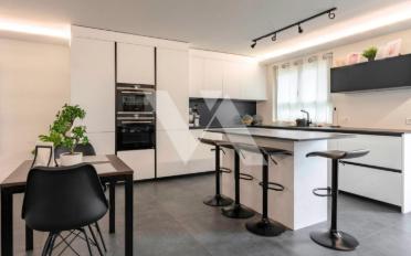 Maison contiguë 6 pièces - image - 1
