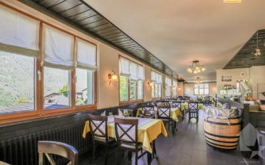 Hotel 16 Zimmer - image - 7