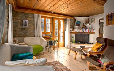 Chalet 5.5 pièces - image - 2